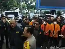 Pegawai Komdigi Tersangka Diduga Bocorkan Akses Judol, Polisi Geledah Kantor Kementerian
